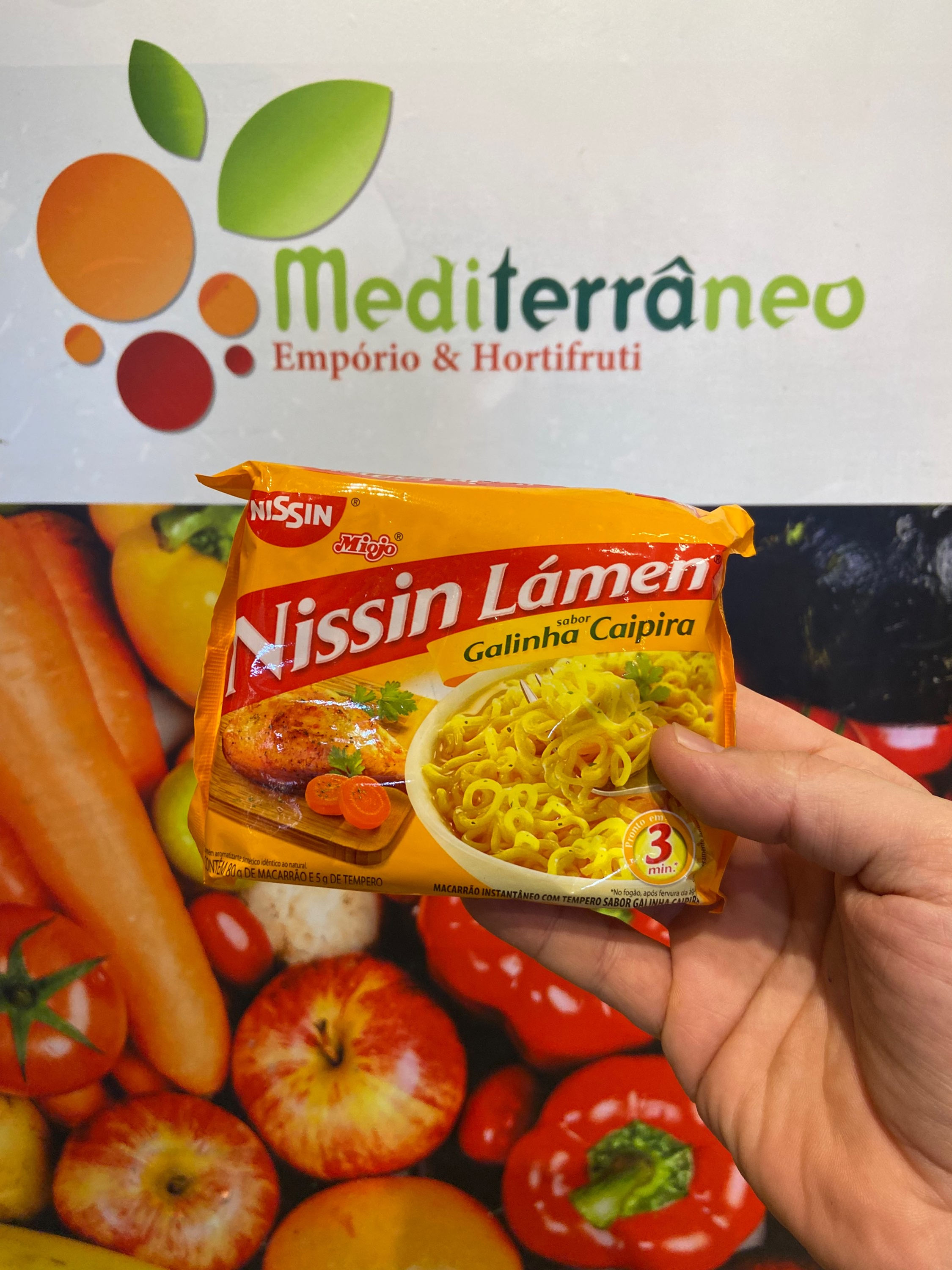 Miojo nissin lamen galinha 80g