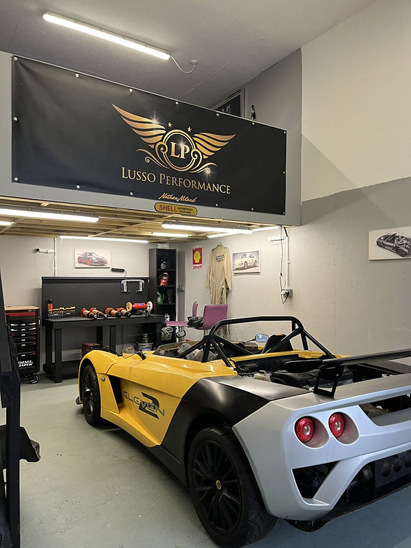 Lotus 2 Eleven.jpg