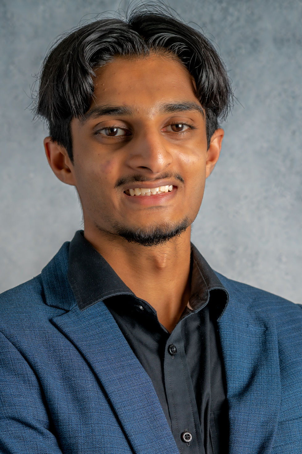 Headshot_Man_BlueSuitJacket