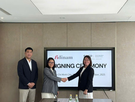 Representatives from Fidinam Vietnam and SOSP Consulting celebrating a new partnership to empower founders and businesses to grow with clarity, structure, and long-term sustainability.