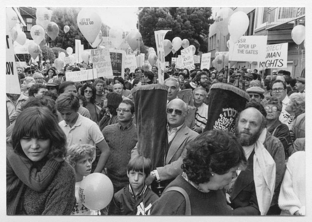 soviet-jewry-rally-simchat-torah-ajhs.webp