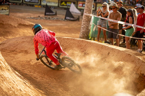 A t1 Photography project: Crankworx Dual Slalom: (Crankworx Dual Slalom). Sports Folio, Event Coverage service.
t1 Photo is a Lindfield, Sydney photographer specialising in architecture, commercial, portraiture, and sports imaging.