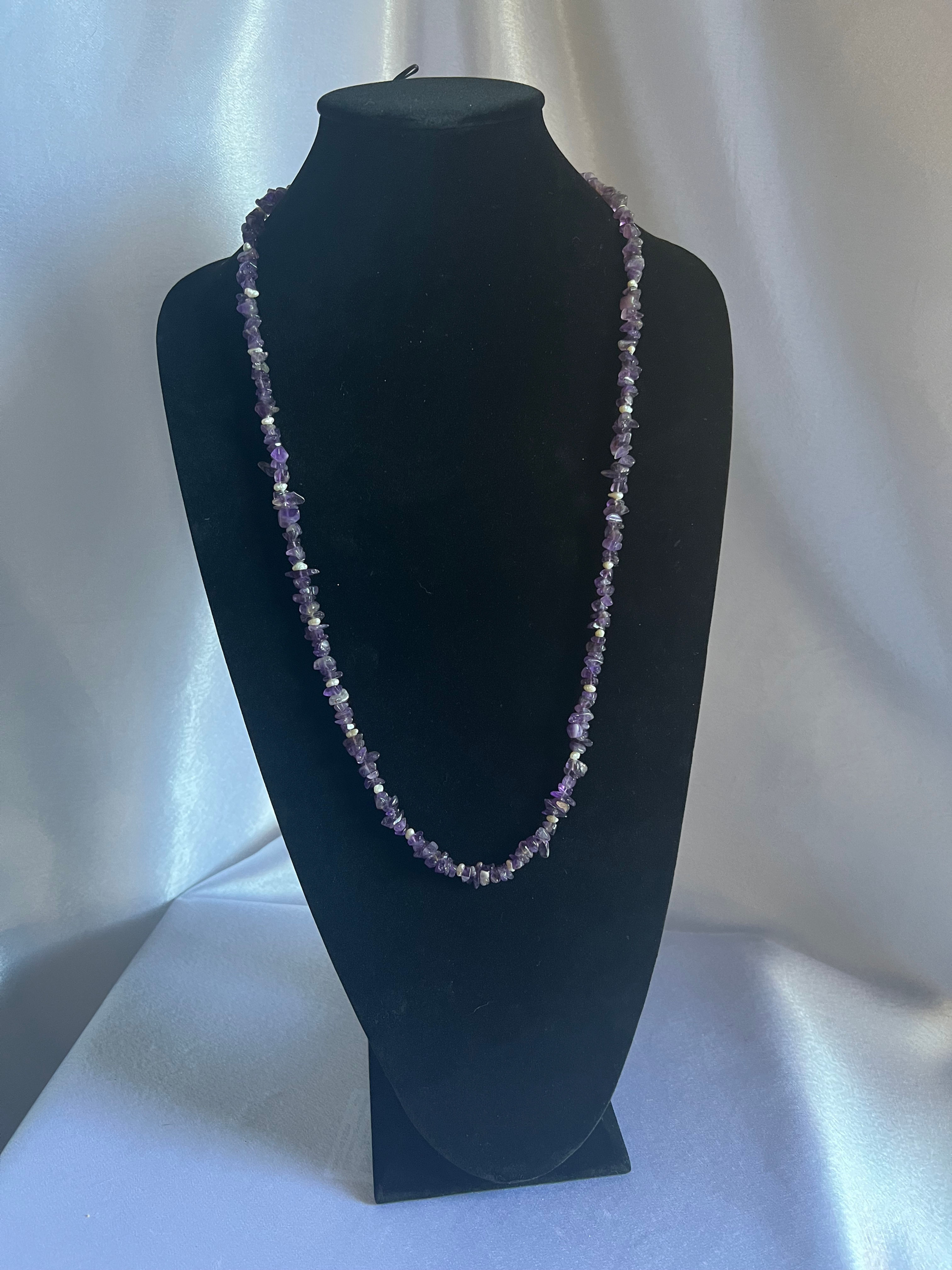 Amethyst Chip and Pearl Necklace / 28"