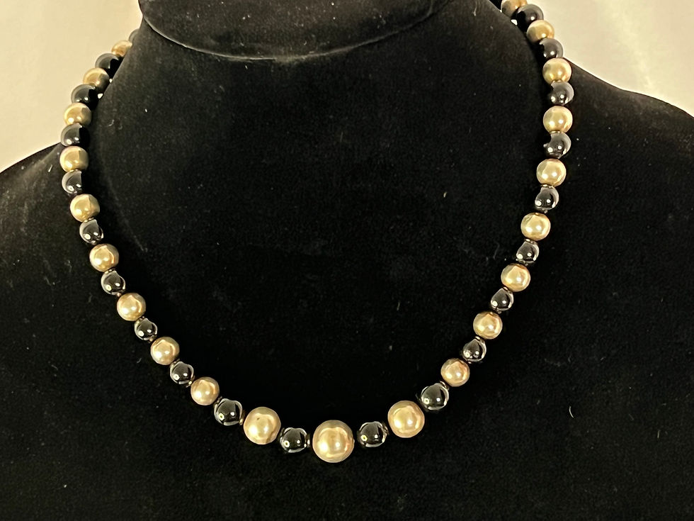 Thumbnail: Sterling Silver and Black Onyx Beaded Necklace / 16"