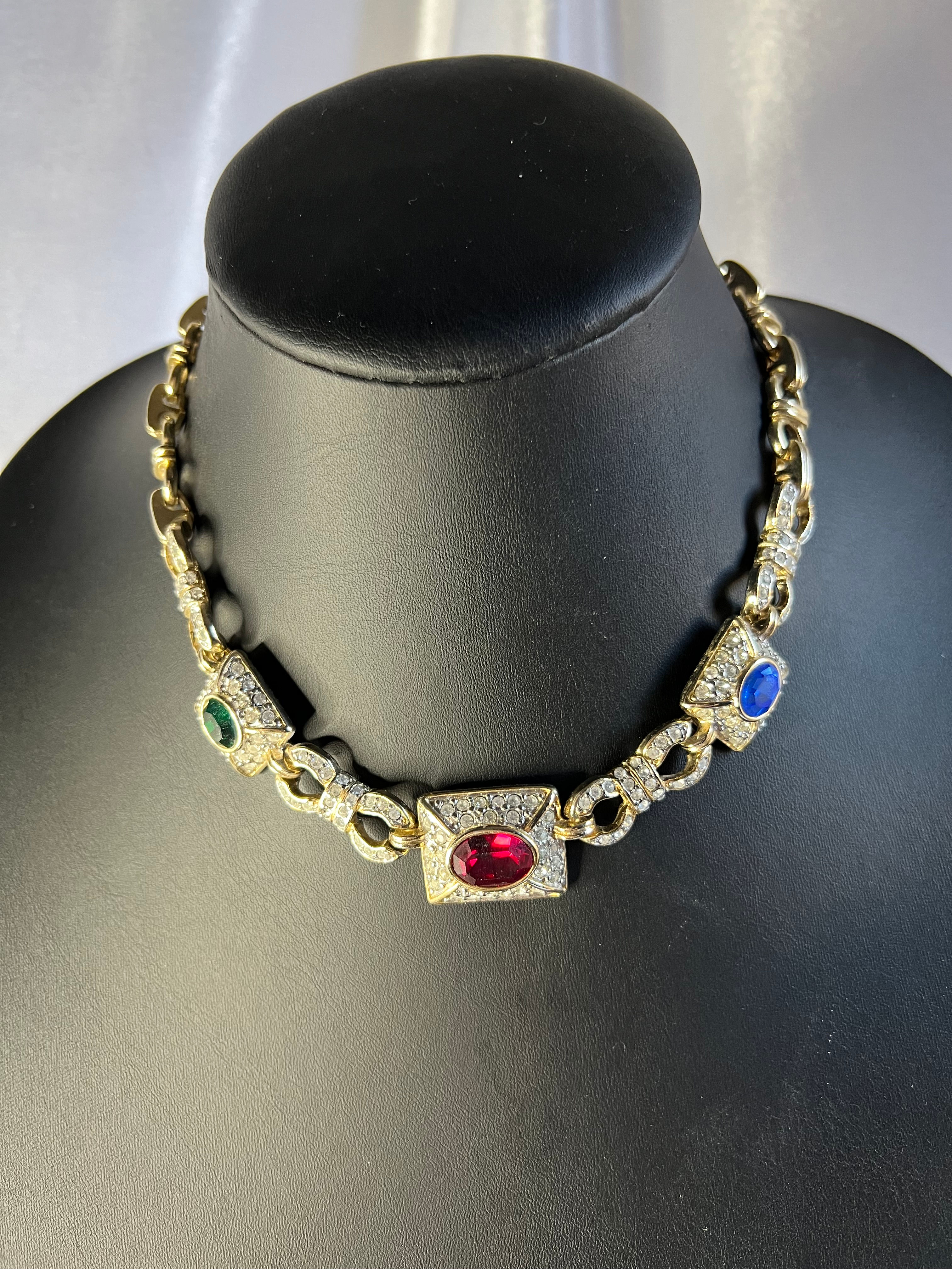 Vintage AVON Art Deco Rhinestone and Gold tone Necklace