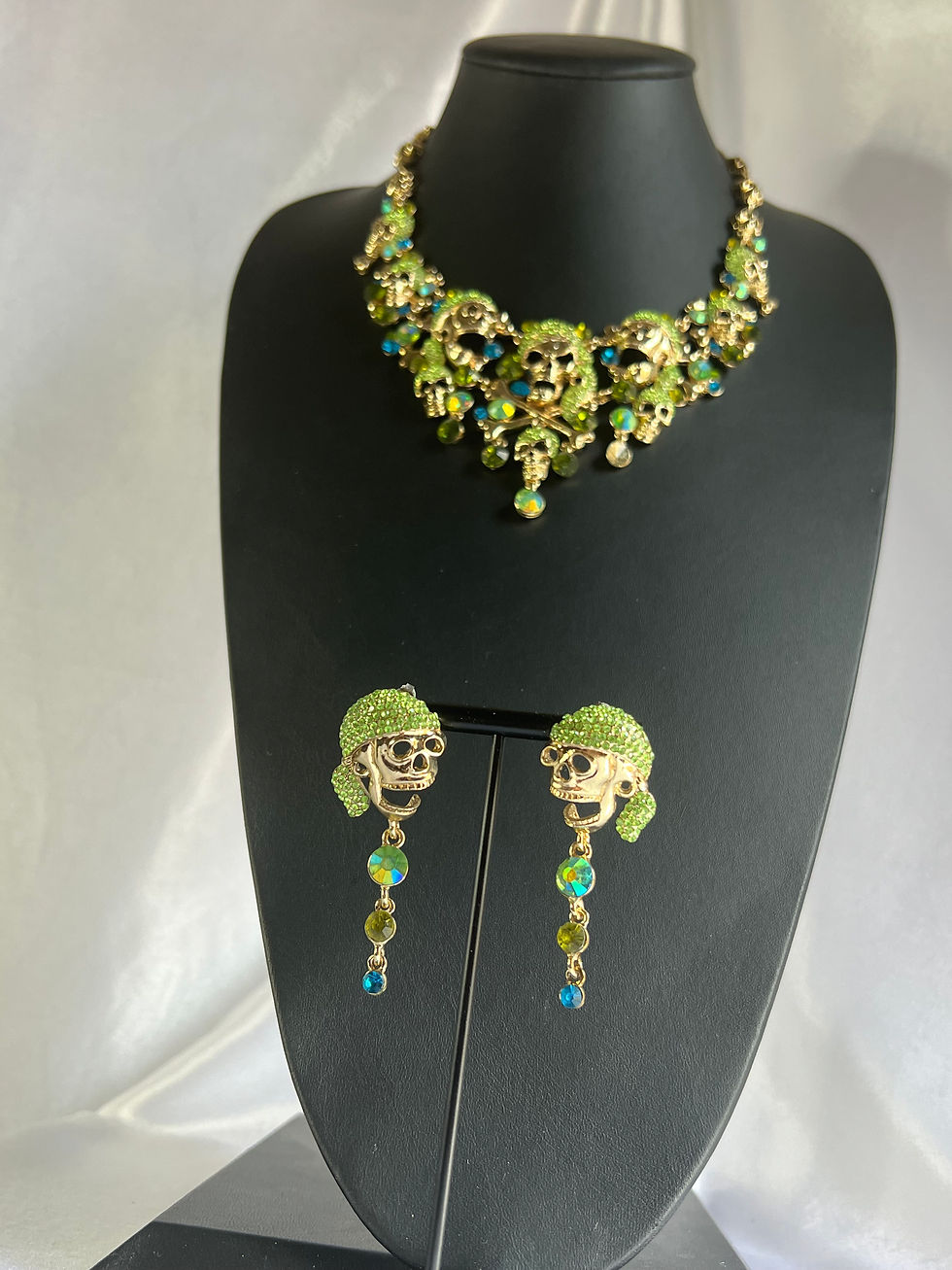Thumbnail: Green Jeweled Pirate Skull Necklace-Earrings