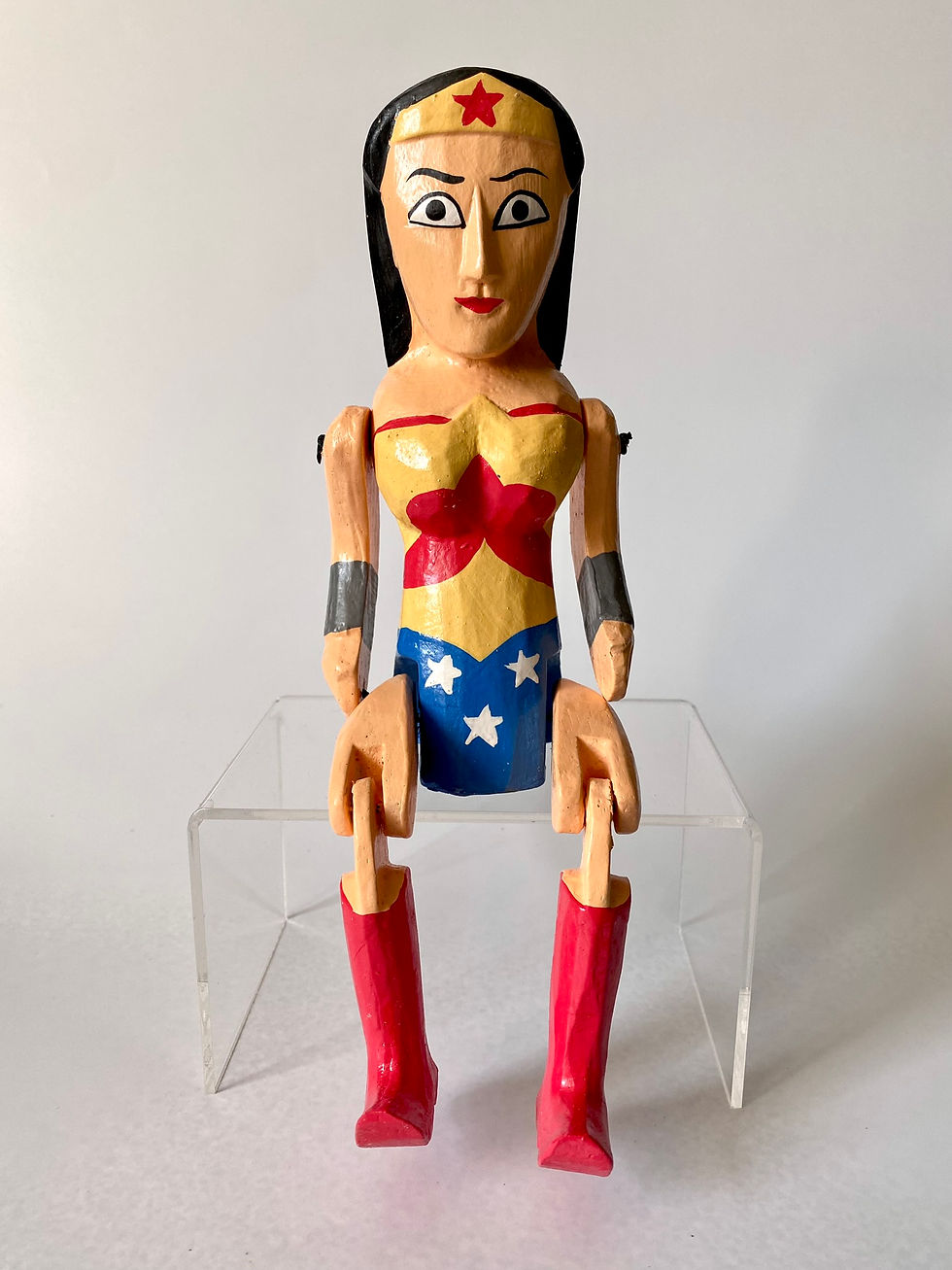 Thumbnail: Wonder Gal - Sitting Puppet