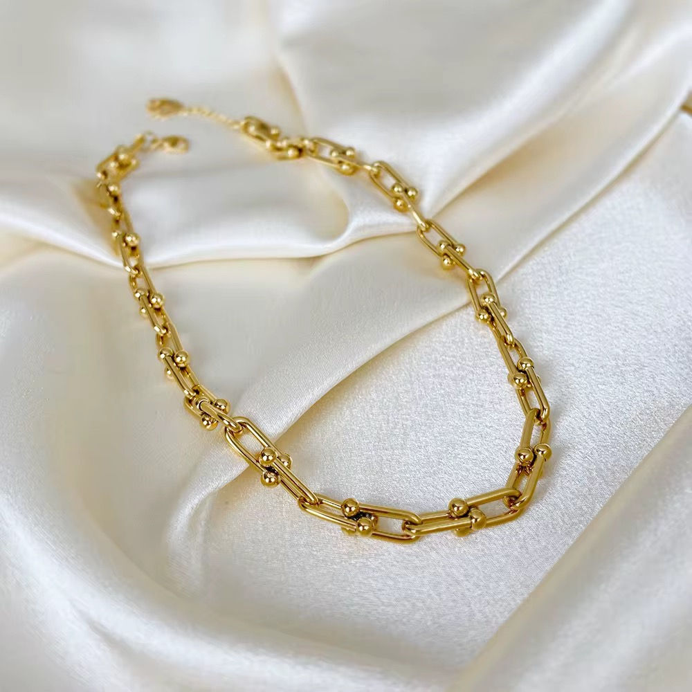 Horsebuckle Necklace