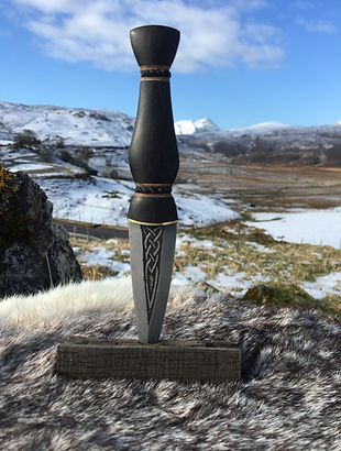 Unique handmade sgian dubh