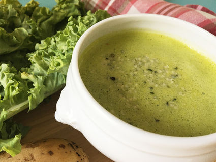ZUPPA DI CAVOLO NERO E PATATE / KALE AND POTATO SOUP