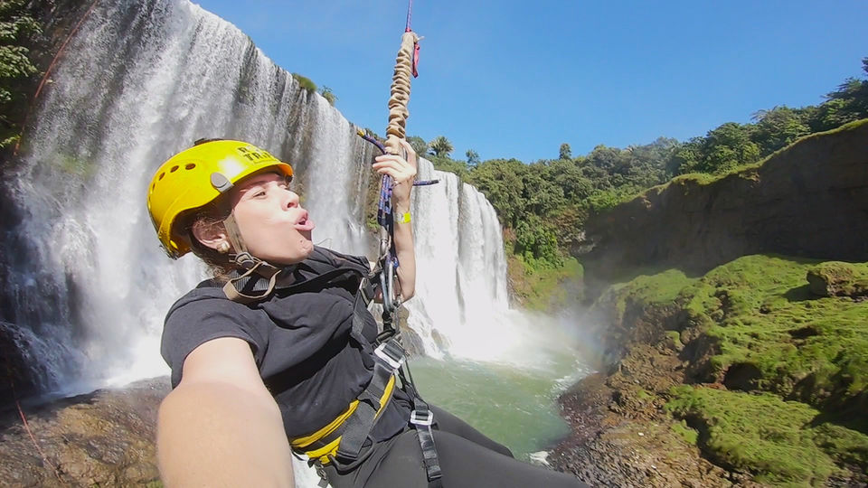 Salto cachoeira da Fumaça
