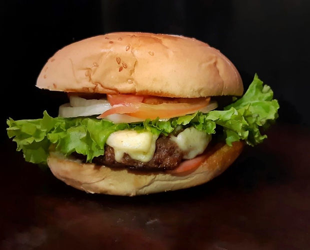 Classic burger.jpg