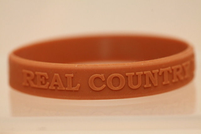 Real Country Music on Radio Wristband