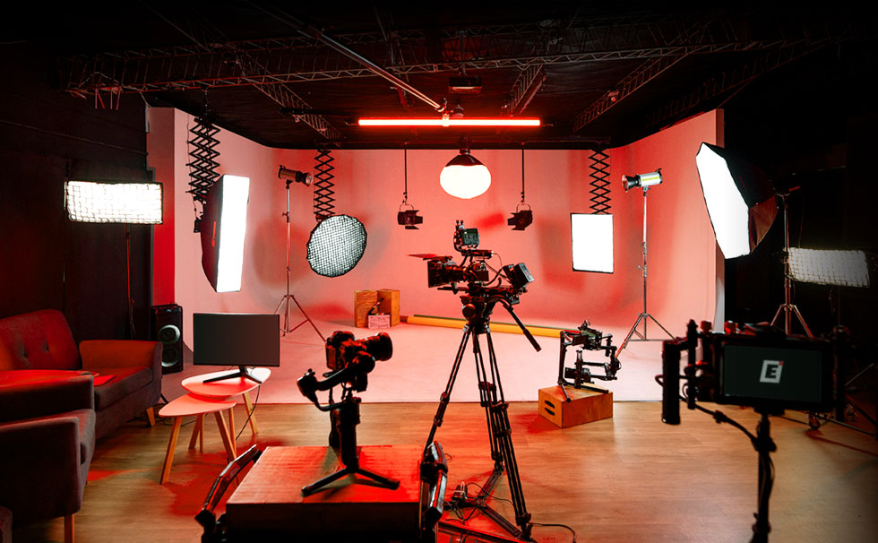 Estudio_Nitido-Web-Home_Rental_01.jpg