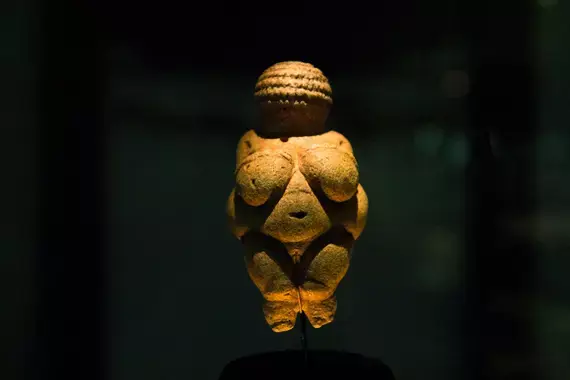 022-Venus-of-Willendorf.webp