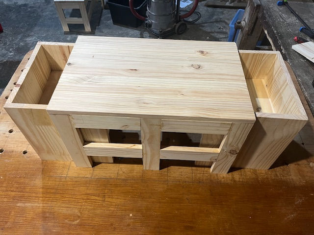 Miniature : Table double face à face