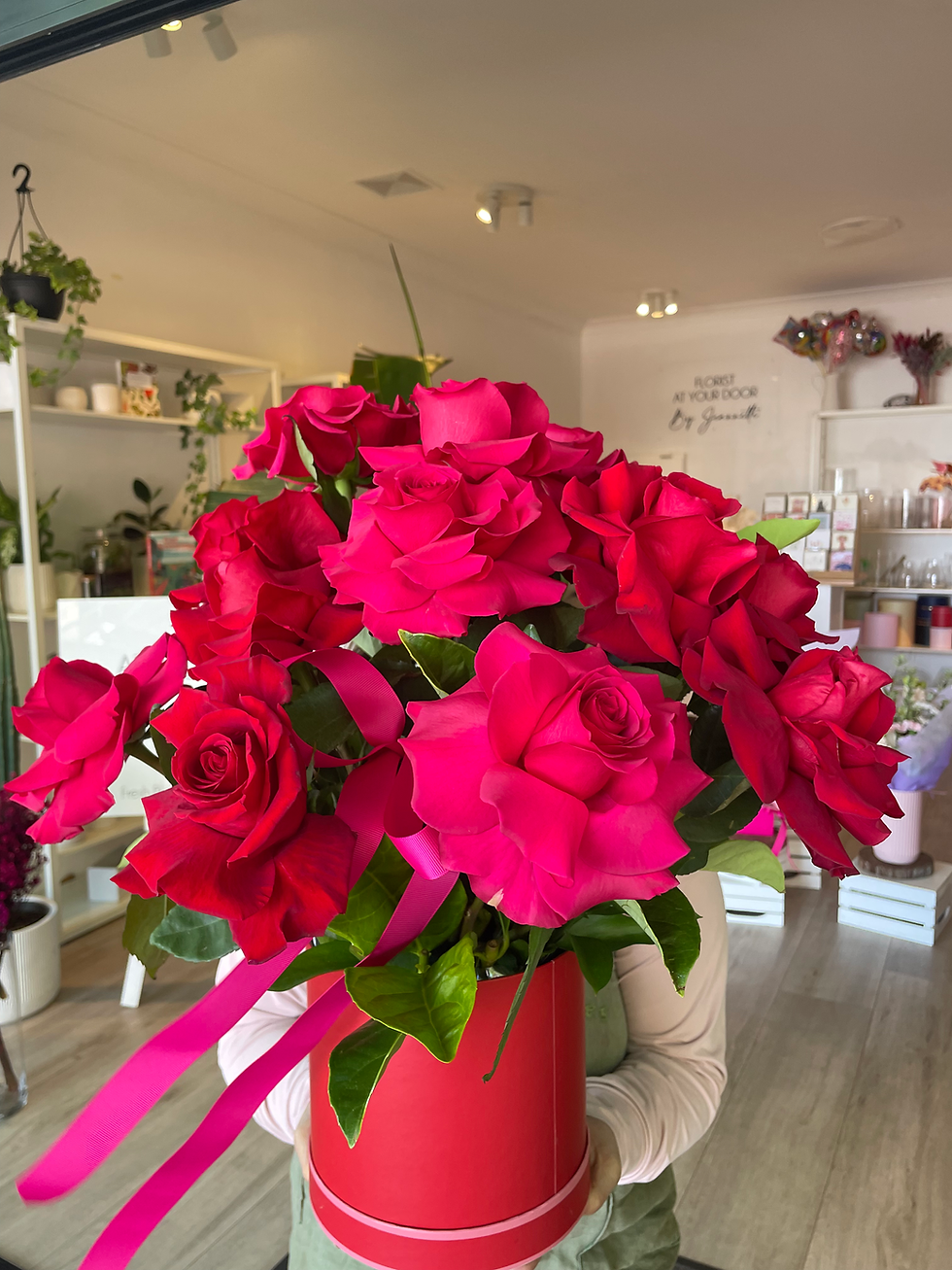Thumbnail: Hat Box Roses