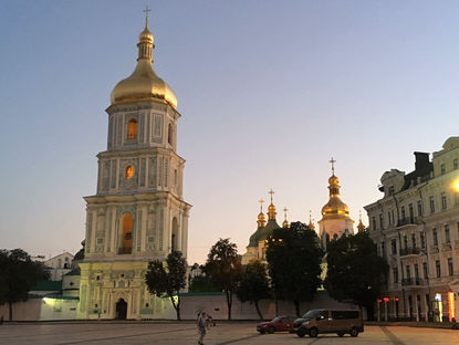 I am looking for help to evacuate my sister in law