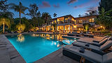 movie-night-by-pool-whole-family.jpg