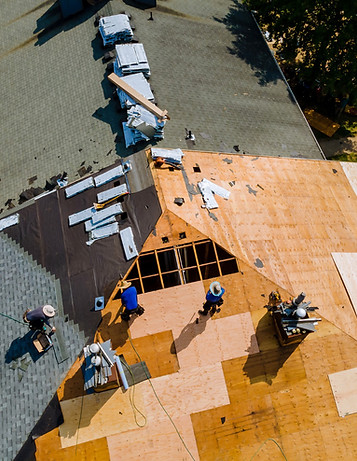 removal-old-roof-replacement-roofs-with-new-roof-shingle-being-applied-home-roof-construct