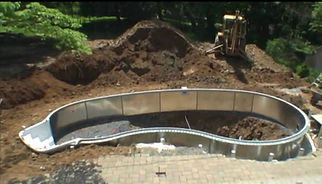 Pool-const.jpg
