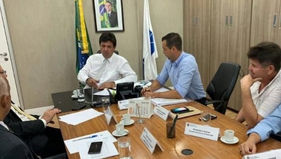 Michels se reune com Ministro da Saúde para discutir sobre Hospital Municipal.