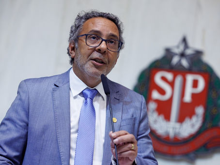 Deputado Rômulo Fernandes tem lei sancionada para tratamento de pessoas viciadas em jogos e apostas online