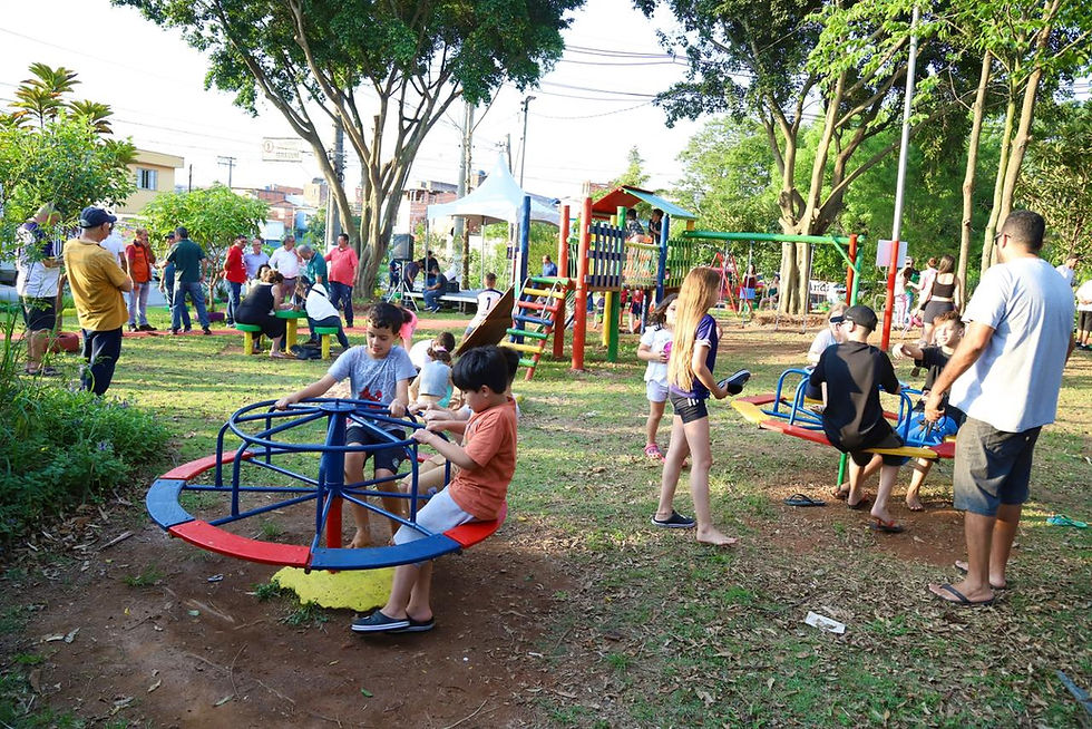 Espaço Família do Jardim Sonia Maria reúne dezenas de crianças já na inauguração