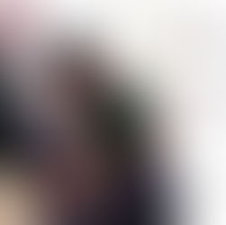 MC Mirella, Carlinhos Maia e Kevinho, ajudam senhor que foi pego roubando comida em mercado.