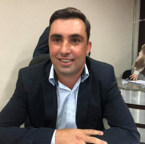 Archeson Teixeira é o novo presidente da Câmara de Ribeirão Pires .