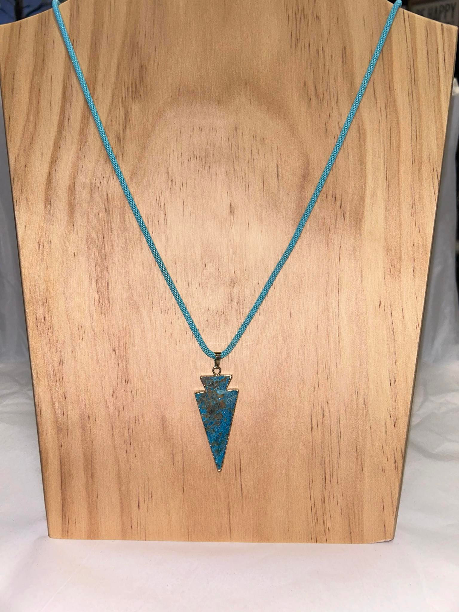 Turquoise Colored Snake Chain with Turquoise Arrowhead Pendant