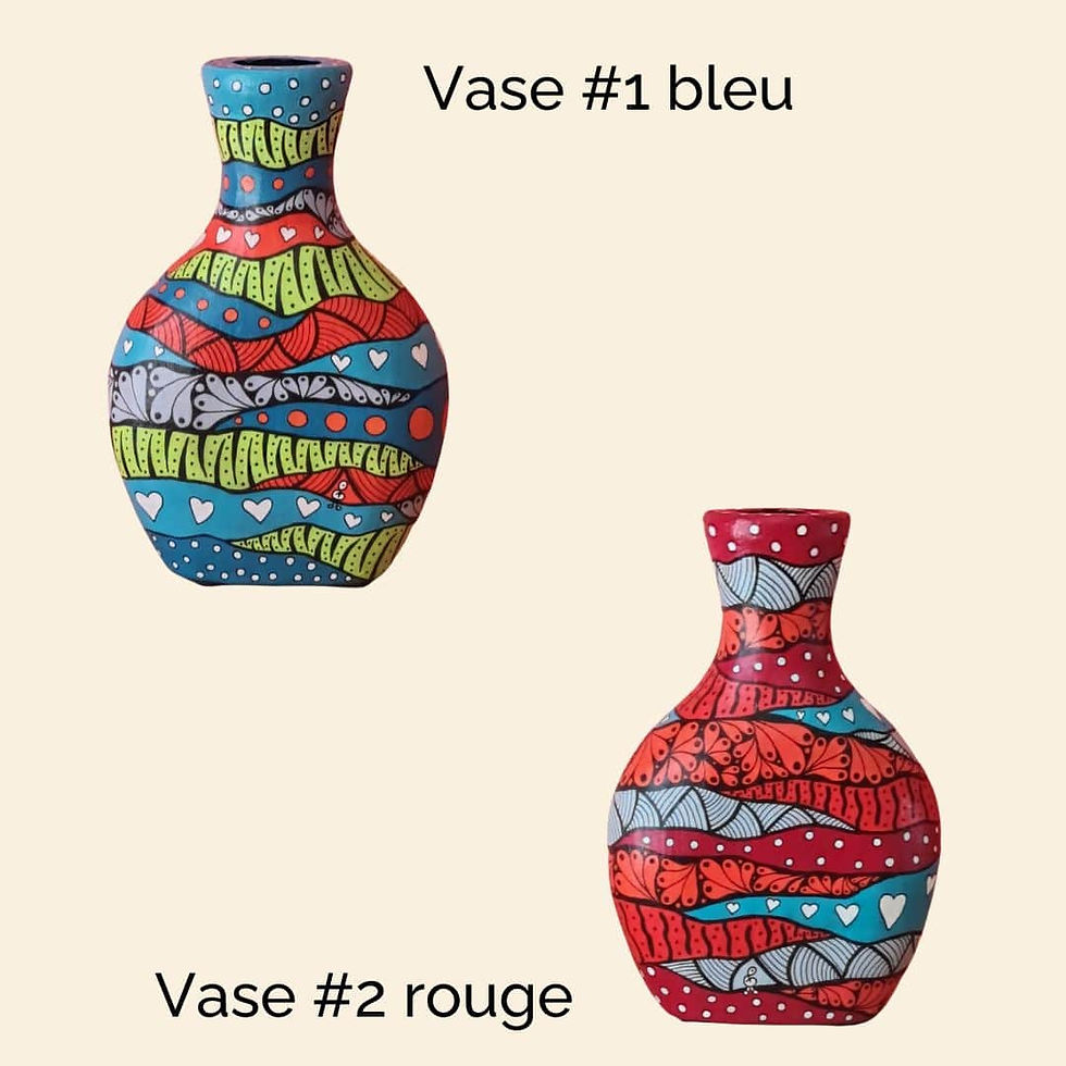 Miniature : Vase papier mâché peint en rouge, orange, gris et bleu. Volume peinture acrylique