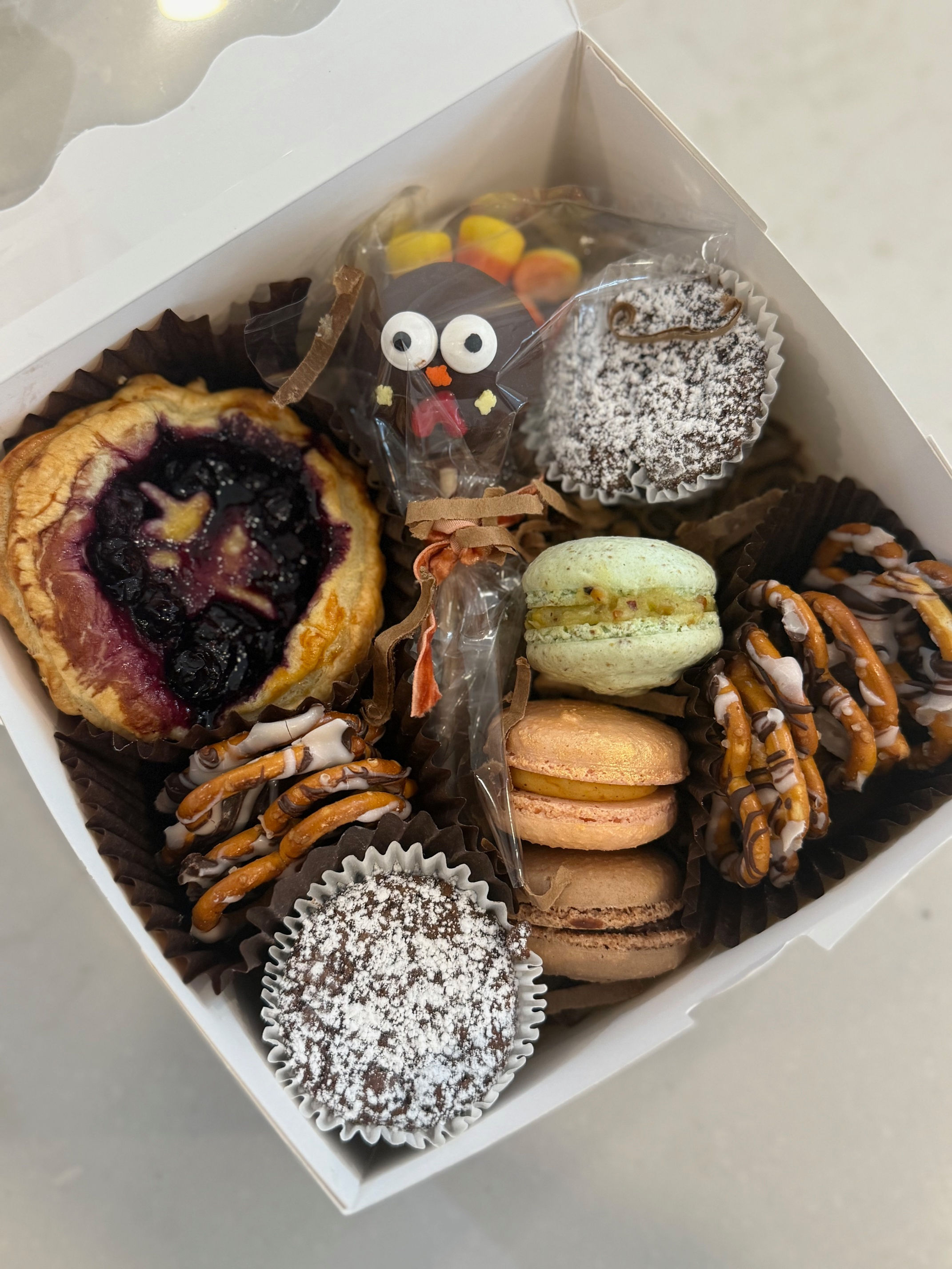 Mini Thanksgiving Dessert Box