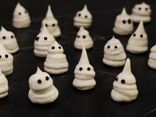 HALLOWEEN - Meringue ghosts