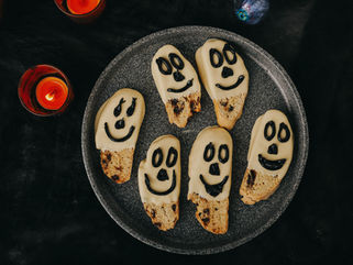 HALLOWEEN - Ghost shaped biscotti