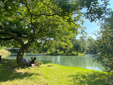 Villa Ottelio met de rivier Stella