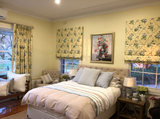 Roman Blinds and Pleated Curtain with Decorative Rod