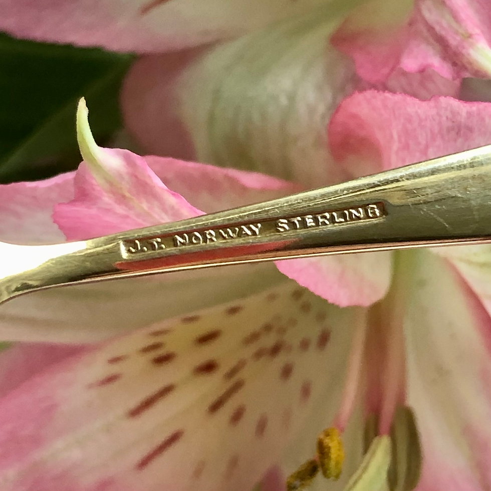 Thumbnail: Norwegian Sterling Silver Hors-doeuvre Forks