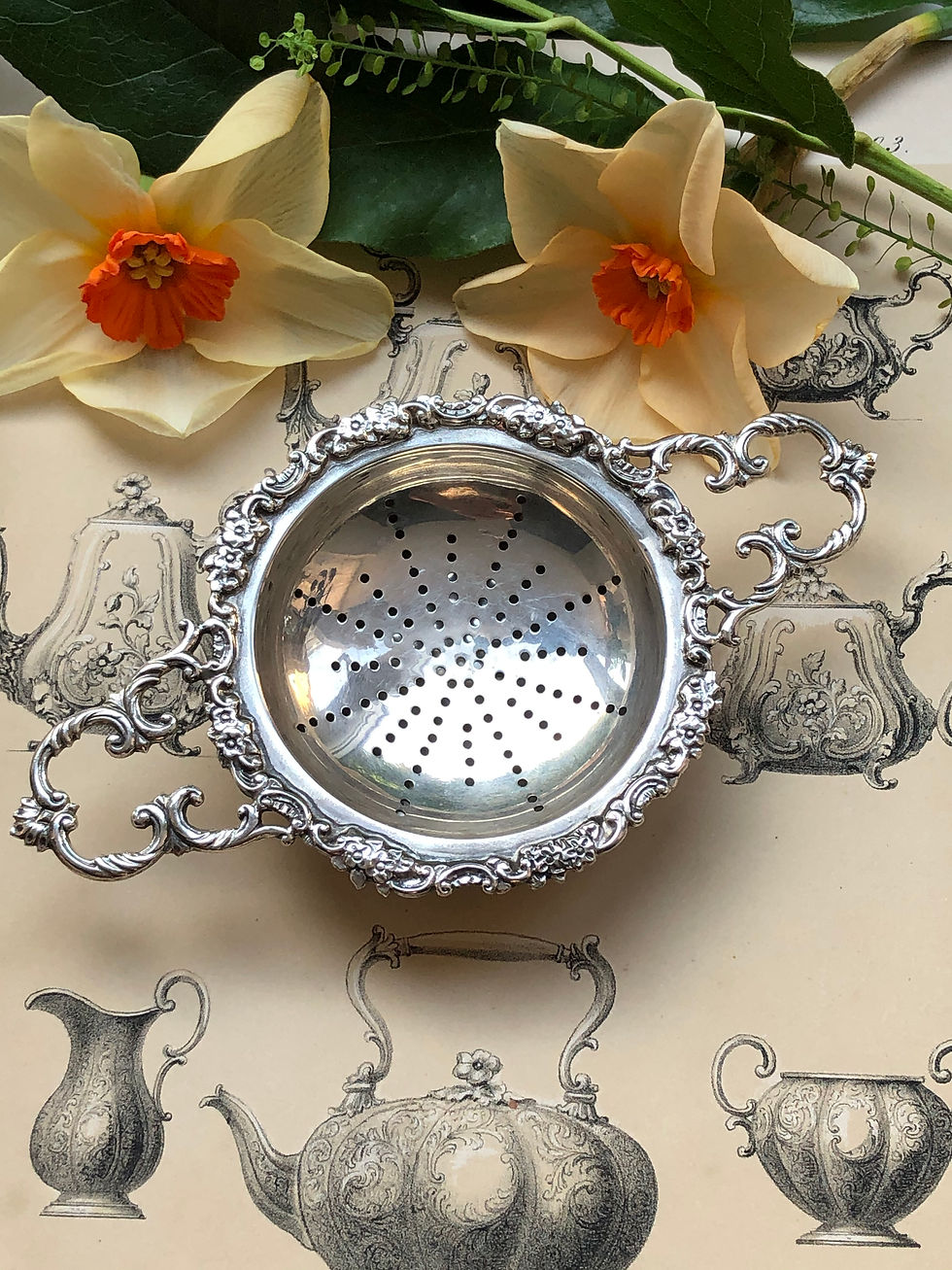 Thumbnail: A Silver Tea Strainer On A Matching Stand Made In London By Richard Comyns