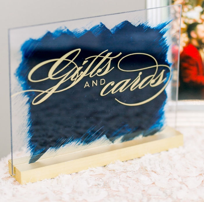 Cards and gifts signage