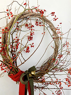 krans kerstkrans natuurlijk wonen herfstkrans coco bloom concept flowerhoop wreath rozenbottel