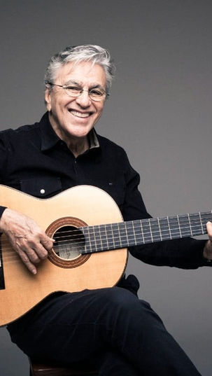 Chorem, masoquistas, pelos amores perdidos. Mas chorem ouvindo música. Cenas de uma despedida, narrativa de Melissa Zampronio, e sua trilha sonora: Cole Porter, na voz de Caetano, Laura Pergolizzi, Eydie Gormé e Los Panchos, Cole Porter com Ella Fitzgerald.