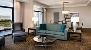DoubleTreePortlandHotel-PresidentialSuite2.jpg