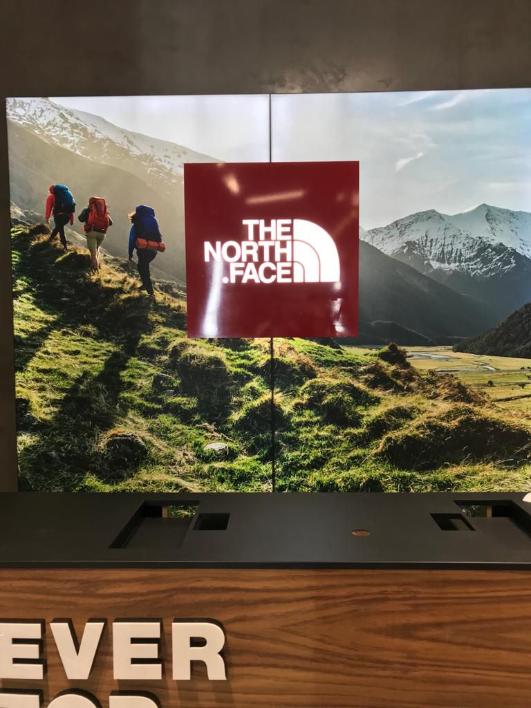 THE NORTH FACE