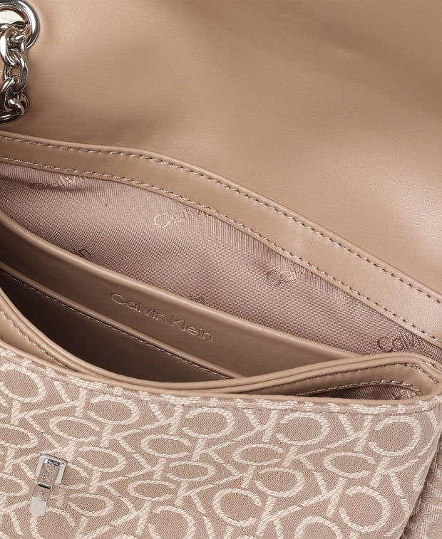 Miniatura: malas calvin klein castanhas