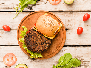 HAMBURGUESA DE FRIJOLES NEGROS