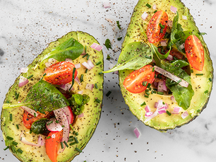 AGUACATE RELLENO DE ATÚN
