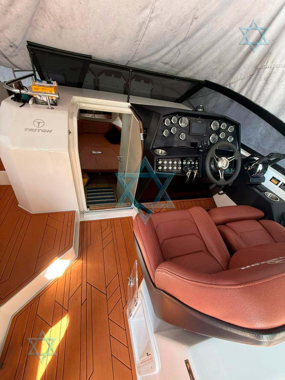 Miniatura: Triton 340