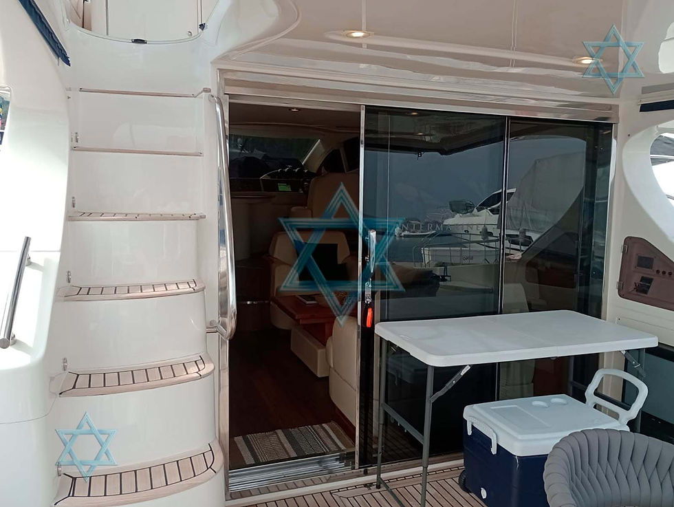 Miniatura: Intermarine 560