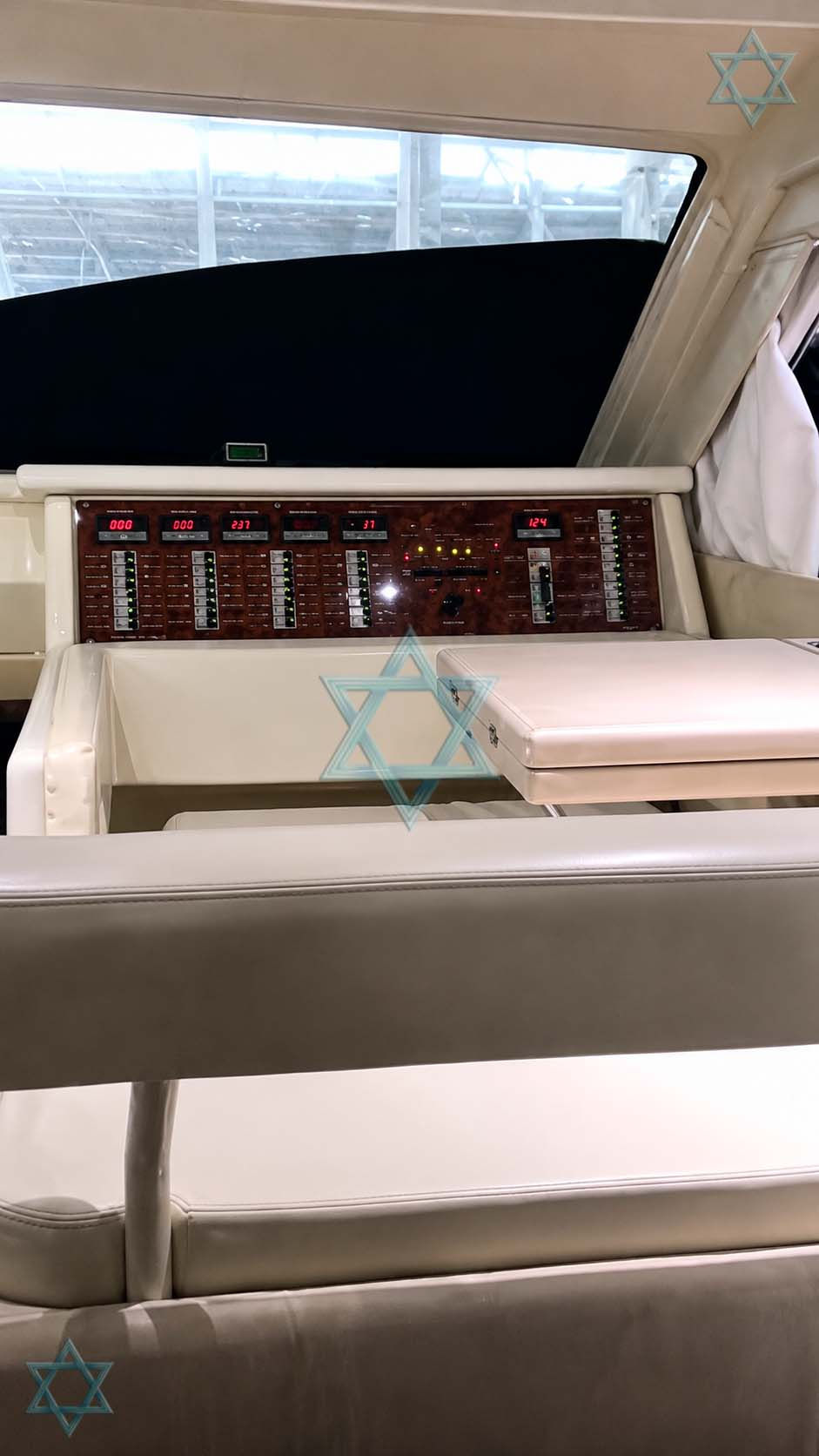 Miniatura: Ferretti 43